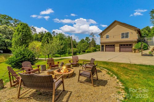 159 S Willow Brook Dr, Asheville, NC, 28806-9059 | Card Image