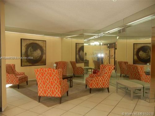 apt-302-1300 Saint Charles Pl, Pembroke Pines, FL, 33026-3336 | Card Image