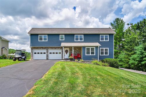 137 Lakeside Dr, Marion, NC, 28752-7111 | Card Image