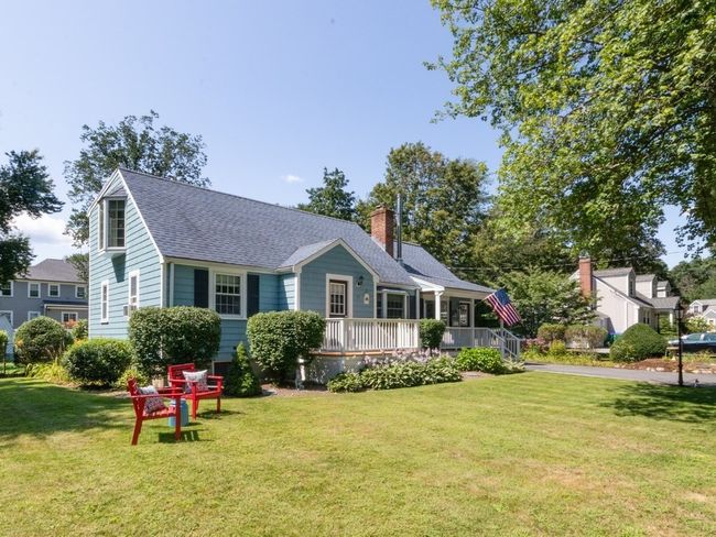 17 Sunrise Rd, House other with 3 bedrooms, 2 bathrooms and 4 parking in Westwood MA | Image 5
