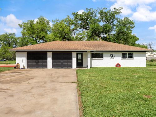 496 James St, Clute, TX, 77531-3618 | Card Image