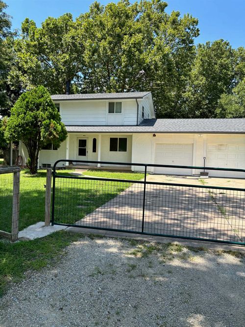 10475 S Hillside St, Mulvane, KS, 67110-9247 | Card Image