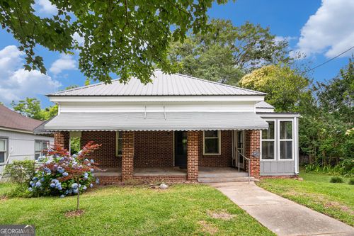 104 4th St, Manchester, GA, 31816-1608 | Card Image