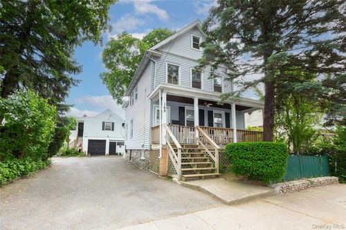148 Center Ave, Mamaroneck, NY, 10543-1804 | Card Image