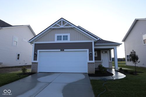 2285 Marjorie Way, Shelbyville, IN, 46176-7070 | Card Image