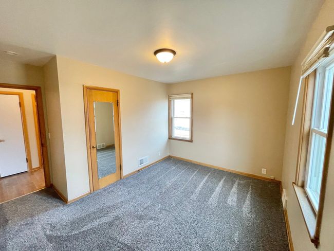 421 W Van Dusen St, House other with 5 bedrooms, 2 bathrooms and null parking in Springfield MN | Image 30