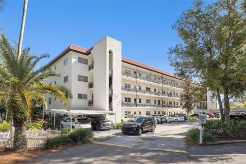 apt-303-200 El Camino Dr, WINTER HAVEN, FL, 33884-1616 | Card Image