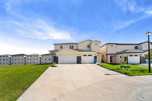 99 Mayer Dr, Winnipeg, MB, R2R3B1 | Card Image