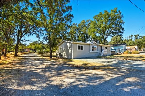 2667 Howard Ave, Lakeport, CA, 95453-6909 | Card Image