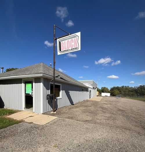 614 Rice Lake Street, Owatonna, MN, 55060 | Card Image