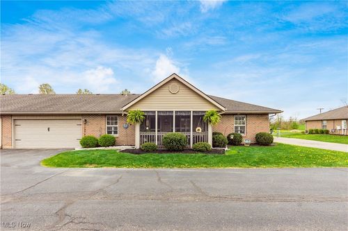 102 Foster Dr, Thornville, OH, 43076-8029 | Card Image