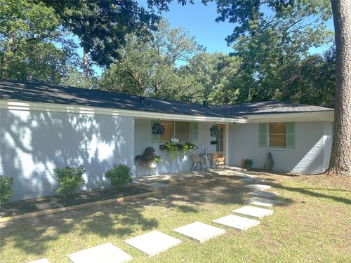 1302 Shadybrook Ln, Lufkin, TX, 75904-4935 | Card Image