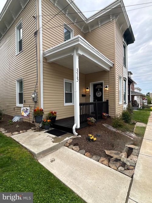 315 Chase St, OXFORD, PA, 19363-1513 | Card Image