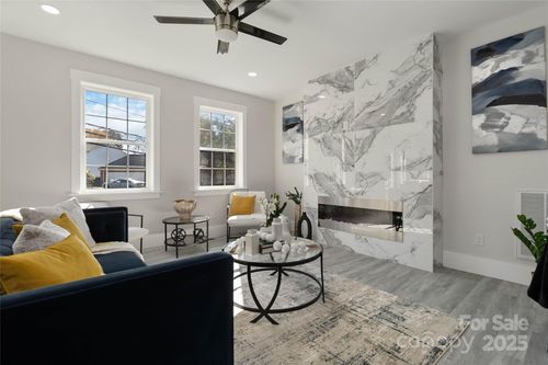 3008 Cricketeer Dr, Charlotte, NC, 28216-3550 | Card Image