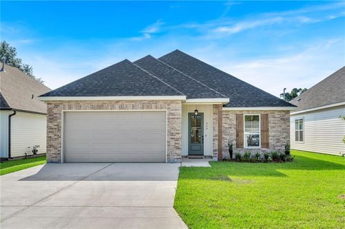319 Wanda St, Luling, LA, 70070-5231 | Card Image