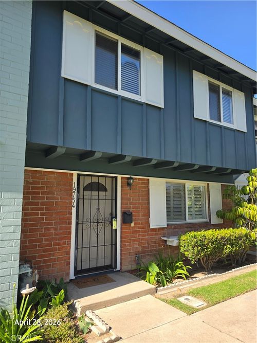 19754 Kingswood Ln, Huntington Beach, CA, 92646 | Card Image
