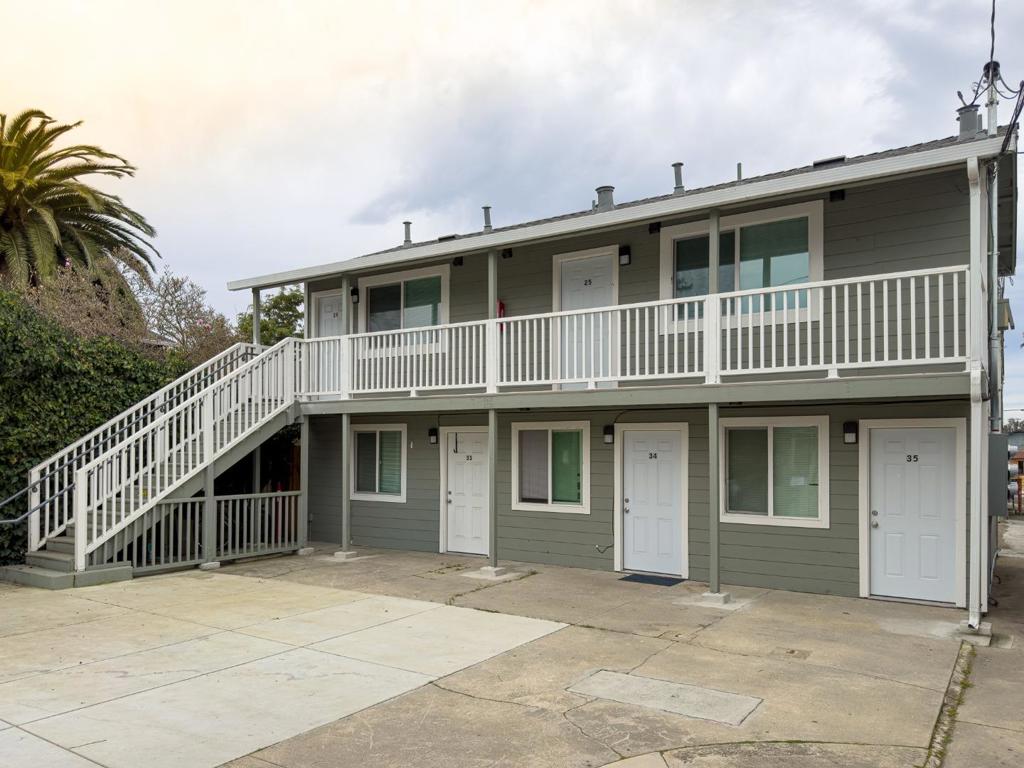 Commercial Sale in Santa Cruz 4