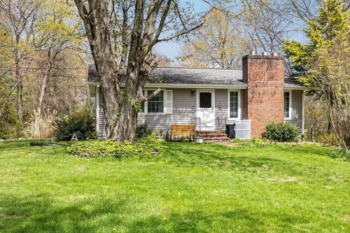 11 Grandview Ave, Granby, MA, 01033-9712 | Card Image
