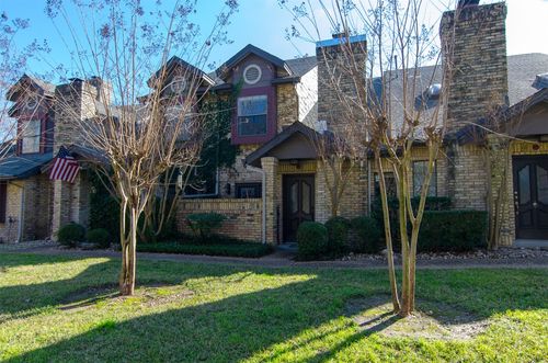 apt-38-10819 Crown Colony Dr, Austin, TX, 78747-1643 | Card Image