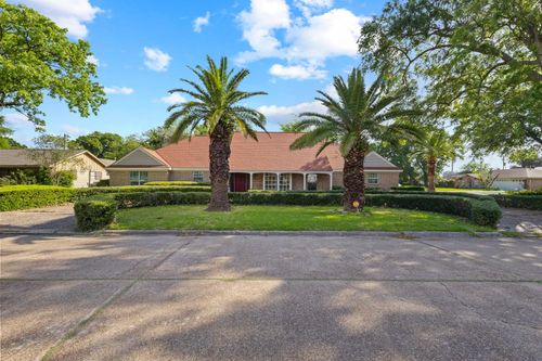 7099 Willowoak Dr, Groves, TX, 77619-6428 | Card Image