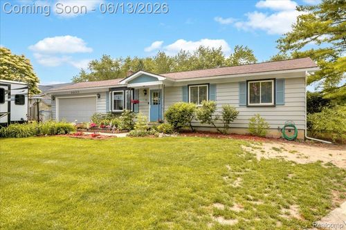 26877 N Dixboro Rd, South Lyon, MI, 48178-9104 | Card Image
