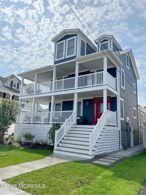 102 New Jersey Ave, Point Pleasant Beach, NJ, 08742-3324 | Card Image