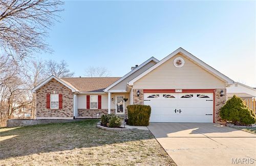 2726 Brook Meadow Ln, O Fallon, MO, 63368-6923 | Card Image