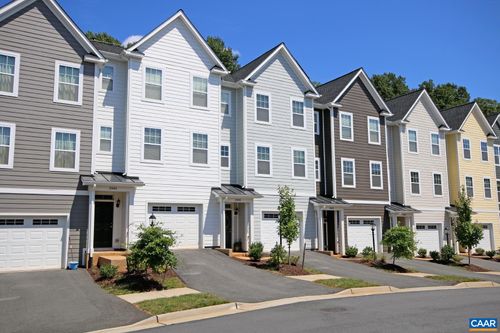 2444 Winthrop Dr, CHARLOTTESVILLE, VA, 22911-3578 | Card Image