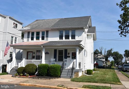 301 Conover Street, BURLINGTON, NJ, 08016 | Card Image