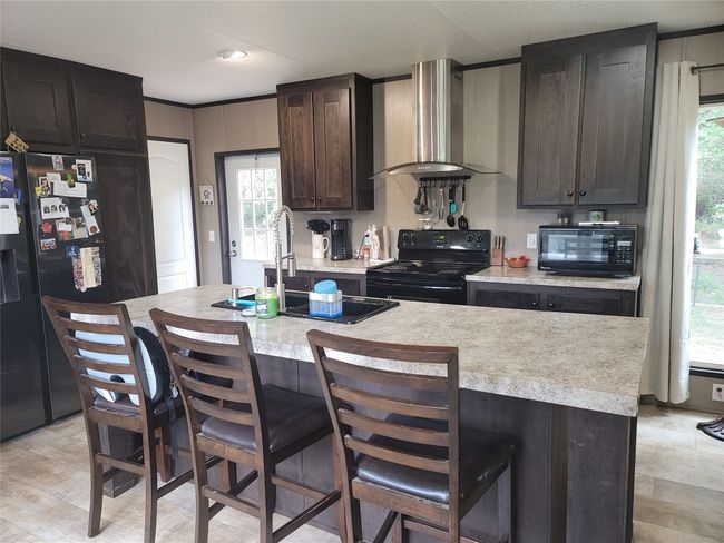 566 Herron Trl, House other with 2 bedrooms, 2 bathrooms and 10 parking in McDade TX | Image 9