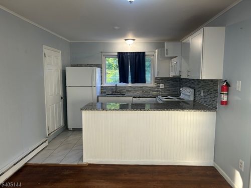 312 Shore Dr, Montague, NJ, 07827 | Card Image