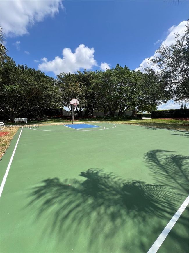 9271 Arborwood Cir, House other with 2 bedrooms, 2 bathrooms and null parking in Davie FL | Image 45