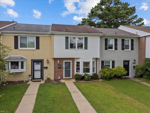 853 Cambridge Dr, Virginia Beach, VA, 23454-3404 | Card Image