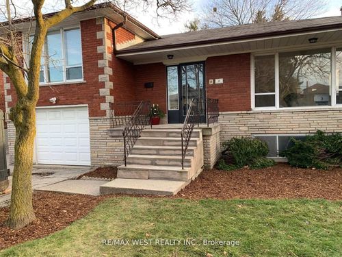 b1-35 Lilywood Rd, North York, ON, M6B1V6 | Card Image