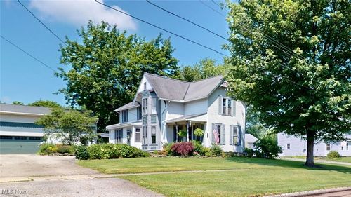 14436 Hickox St, Burton, OH, 44021-9012 | Card Image