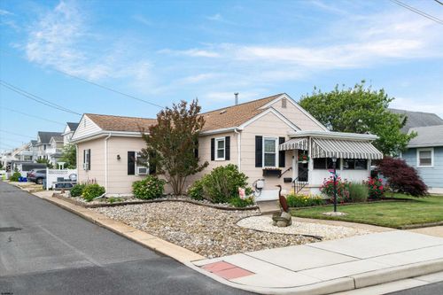 204 28th St, Ocean City, NJ, 08226-2312 | Card Image
