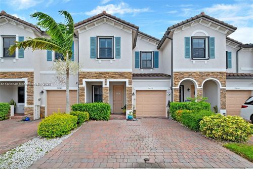 15073 Sw 119th Ln, Miami, FL, 33196-6862 | Card Image