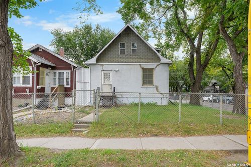 1200 Victoria Ave, Regina, SK, S4P0N9 | Card Image