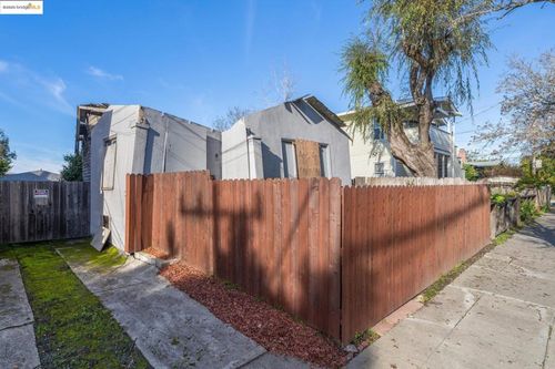 3032 Mabel St, Berkeley, CA, 94702-2462 | Card Image
