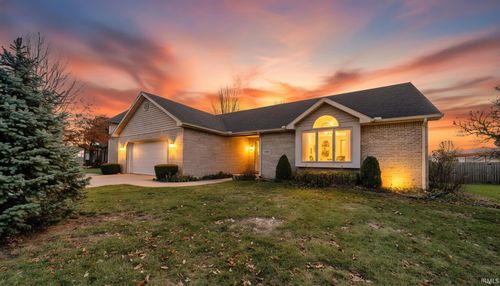 7909 W Kennedy Pkwy, Yorktown, IN, 47396-6830 | Card Image