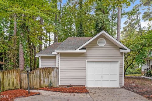 105 Stonelake Ct, Raleigh, NC, 27610-2448 | Card Image