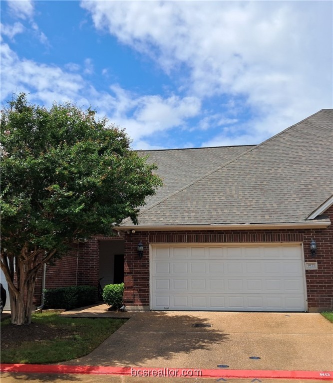 Myth Pvt Ln, College Station, TX 77845
