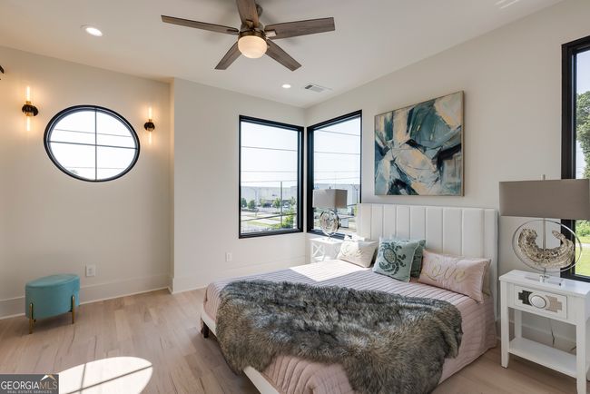 1954 8 Th St, Townhouse with 3 bedrooms, 4 bathrooms and 2 parking in Chamblee GA | Image 24