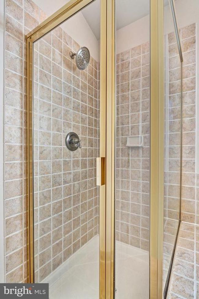 9207 Cascade Falls Dr, Townhouse with 3 bedrooms, 4 bathrooms and null parking in BRISTOW VA | Image 23