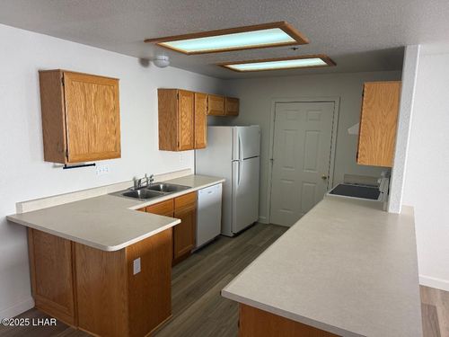 a-3386 Mockingbird Dr, Lake Havasu City, AZ, 86406-5742 | Card Image