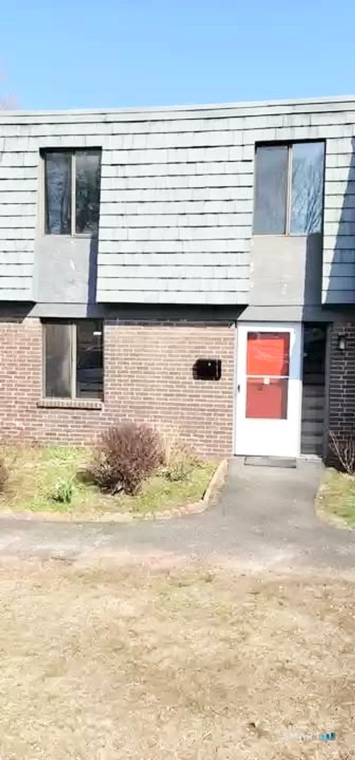 47-47 Trolley Crossing Ln, Middletown, CT, 06457-5842 | Card Image