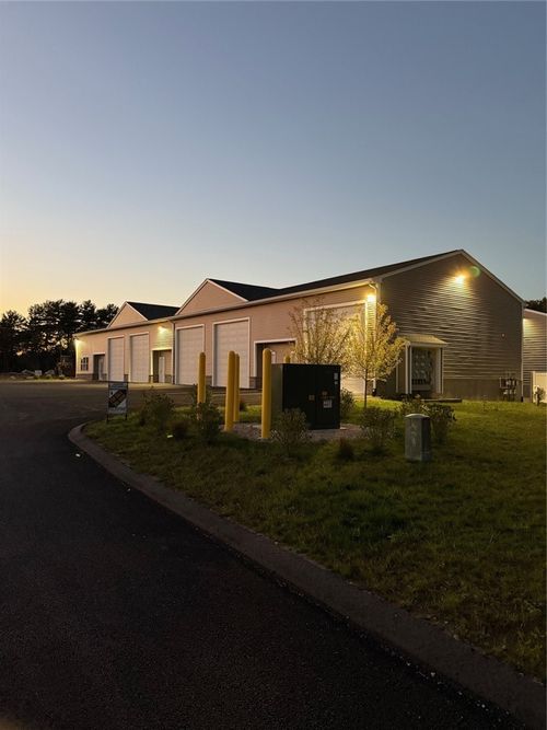 ste-102-597 S County Trl, Exeter, RI, 02822-3454 | Card Image