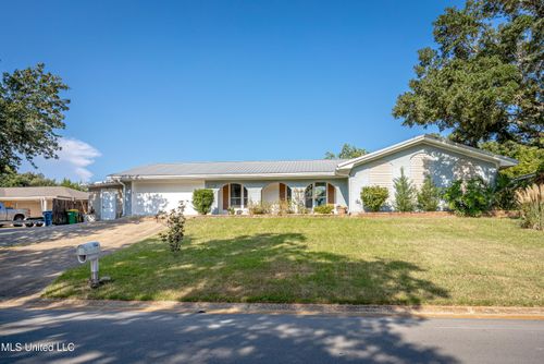 6009 Switzer Cv, Ocean Springs, MS, 39564-2700 | Card Image