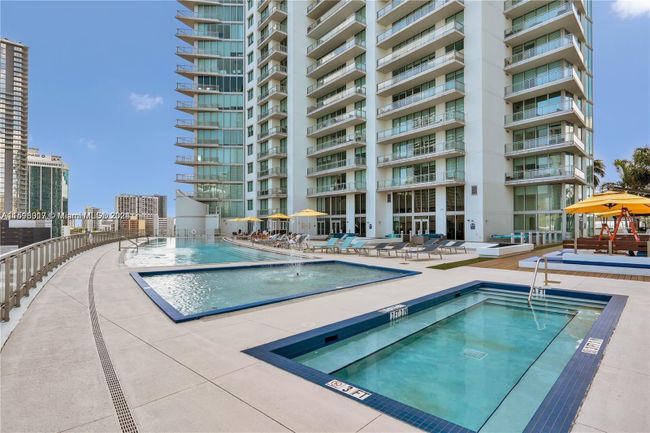 1203 - 92 Sw 3rd St, Condo with 3 bedrooms, 2 bathrooms and null parking in Miami FL | Image 14