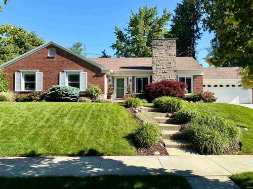 1212 Sunset Dr, Fort Wayne, IN, 46807-2950 | Card Image
